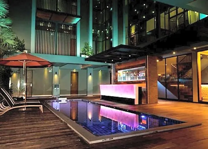 Siam Swana 3*